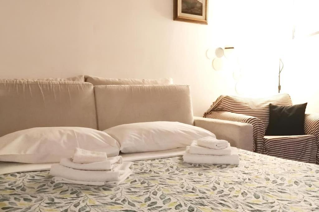 Cozy Apartment Near Train Station Firenze Bagian luar foto
